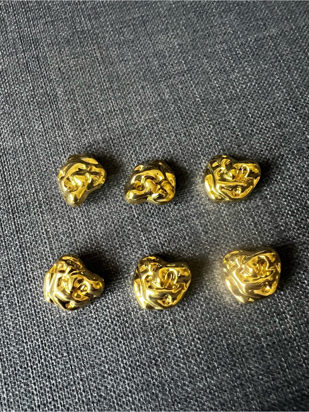 6 Gold-toned Buttons